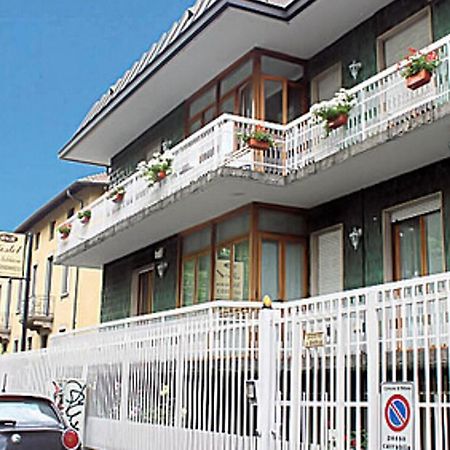 Villa Melchiorre Milano Exterior foto